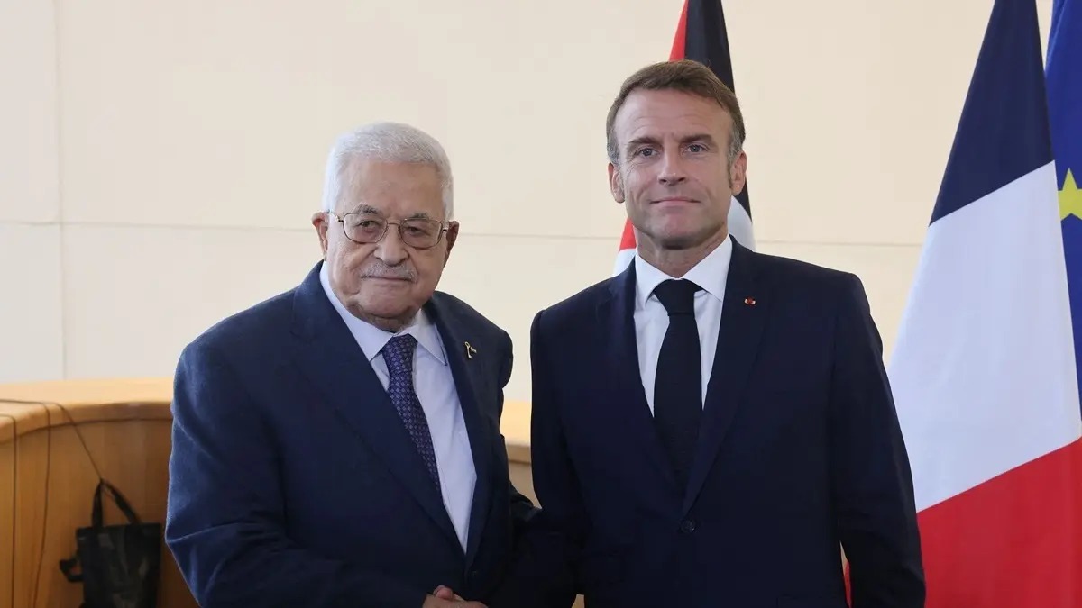 French President meet Palestinian President Abbas