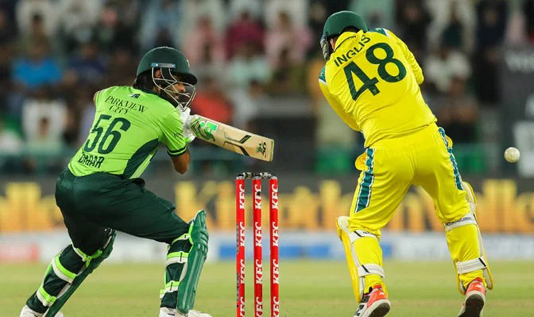 Pakistan beat Australia in third ODI to clinch series 2-1